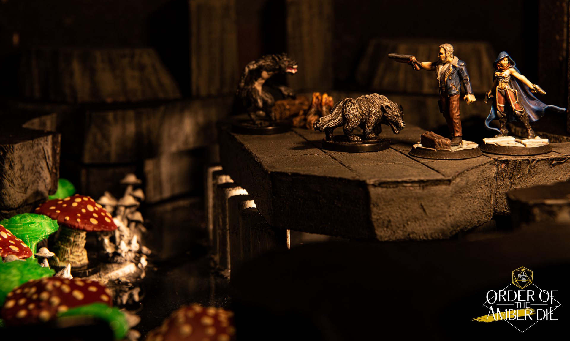 Order of the Amber Die: Close up view of the mini figures fighting a werewolf